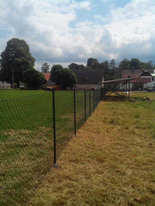 Montáž plotu na zemní vruty Liberec 