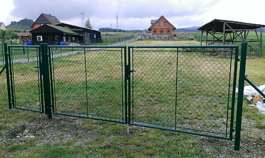 Montáž plotu na zemní vruty Liberec 